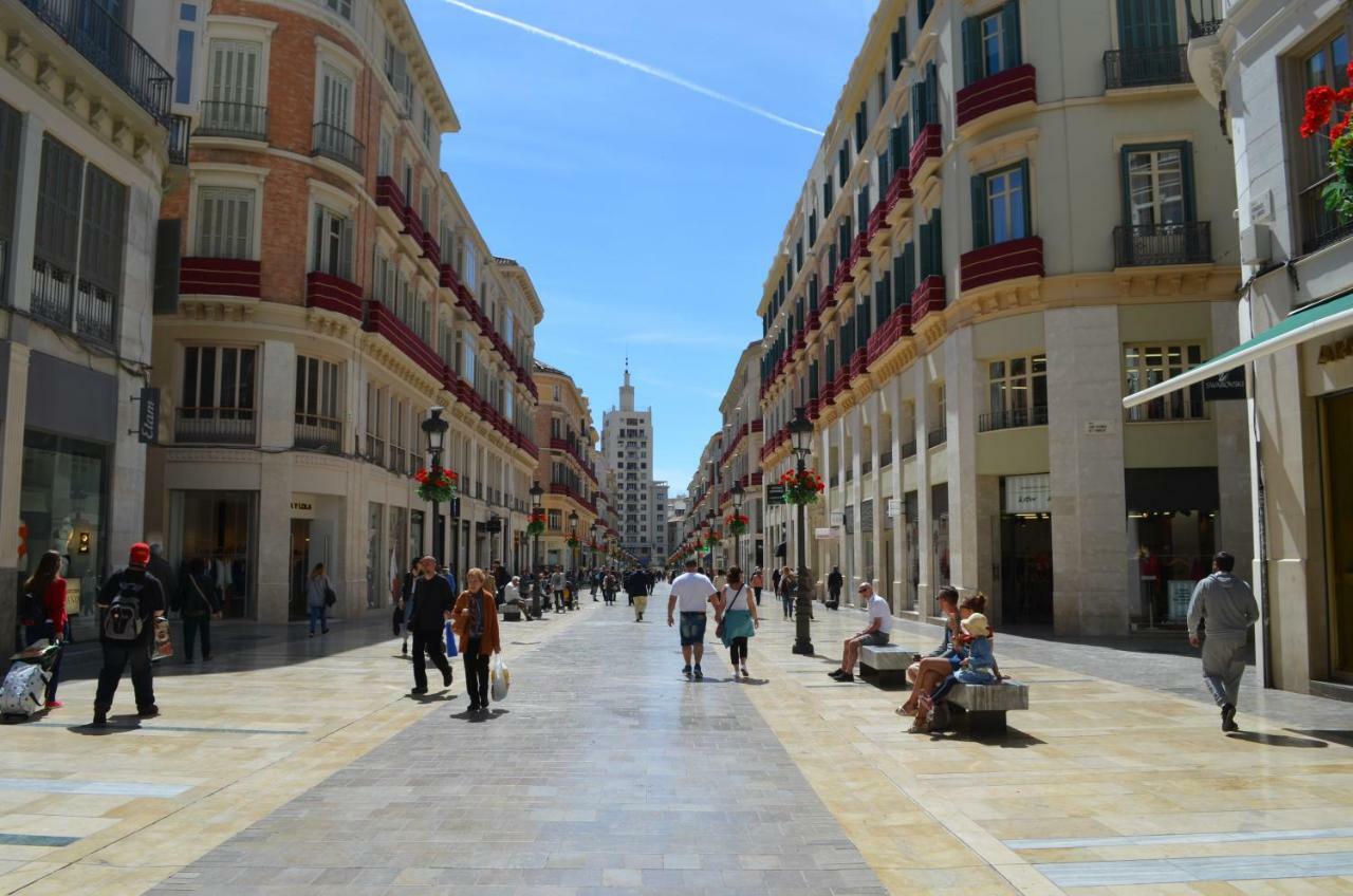 Homely Malaga Plaza Montano Exteriör bild